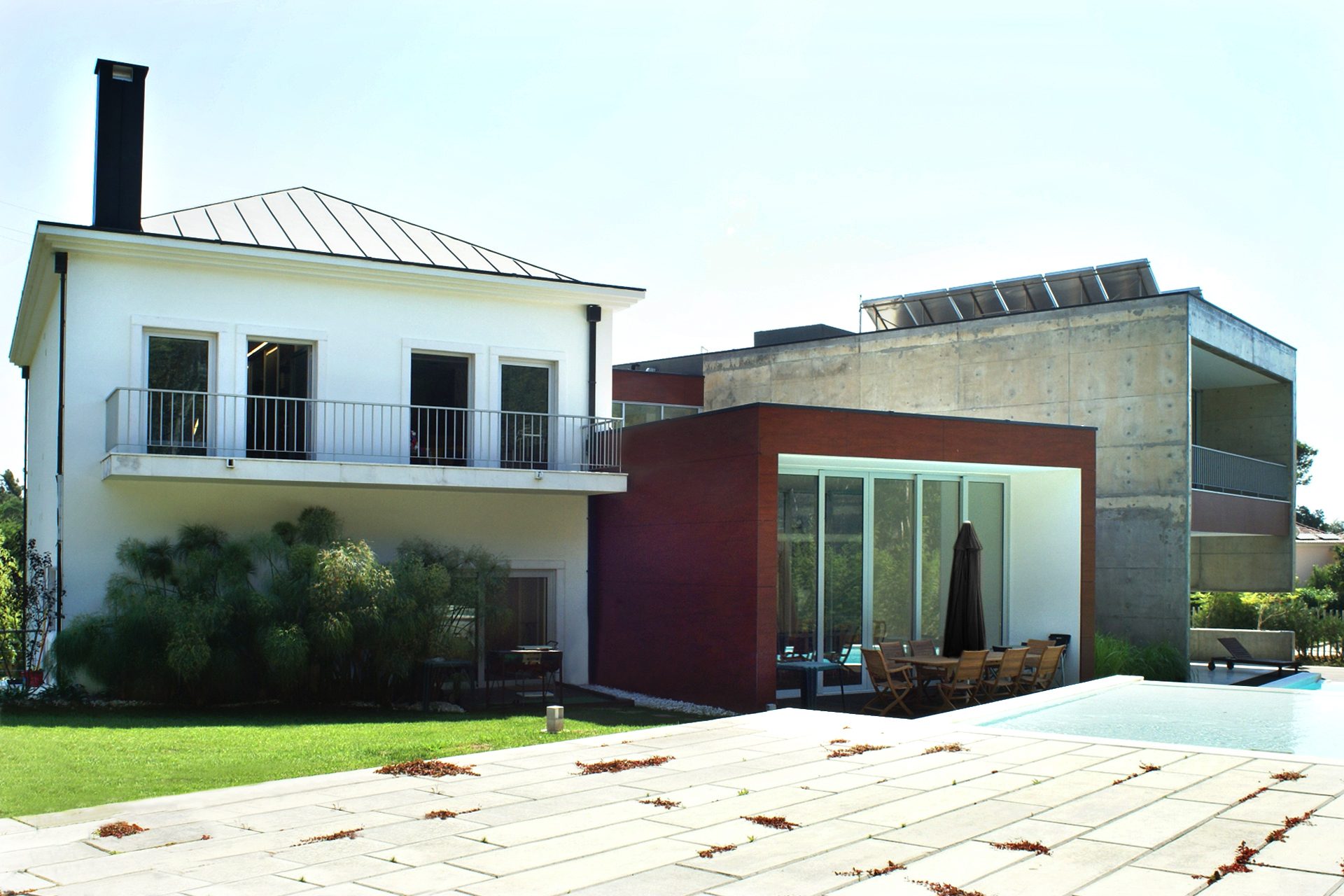 Casa Bonfante — Contraste com a pré-existência