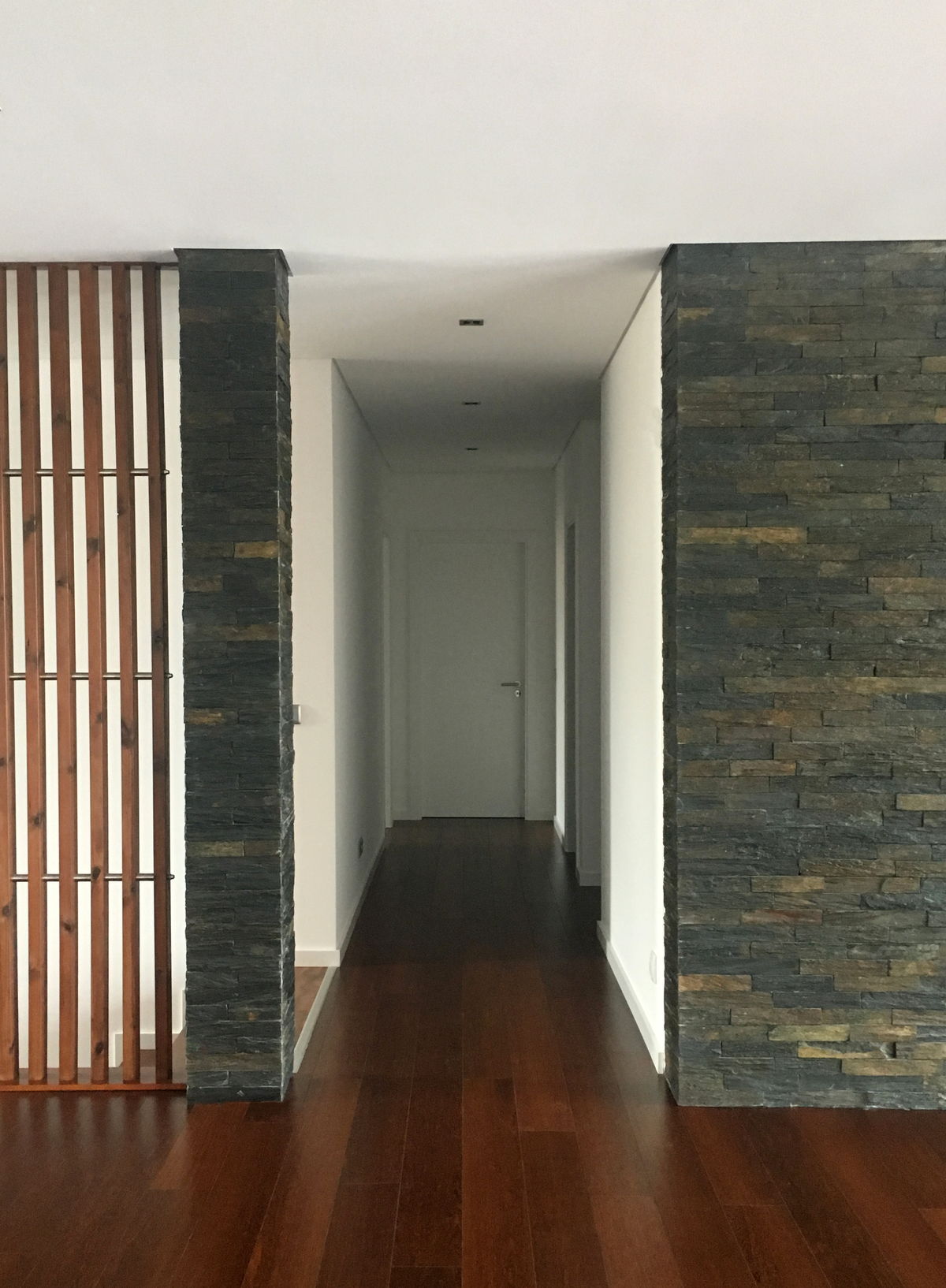 Moradias Quinta do Cerrado — Zona exterior com piscina e deck